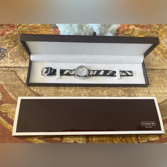 🦋COACH Watch - Picture 2 of 13